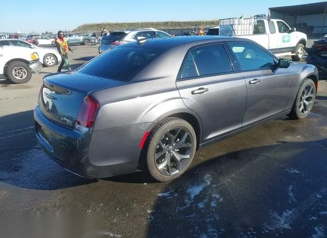 2C3CCAAGXMH589506 2021 2021 Chrysler 300- Touring 4