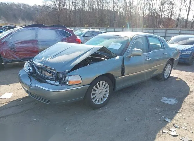 1LNHM81W25Y657105 2005 2005 Lincoln Town Car- Signature 2