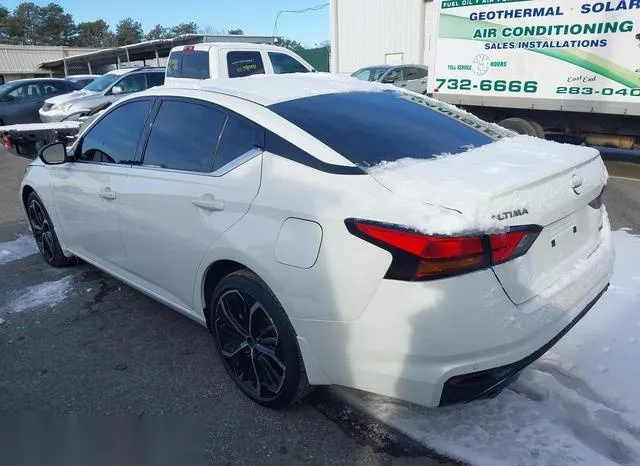 1N4BL4CW5RN304597 2024 2024 Nissan Altima- Sr Intelligent Awd 3