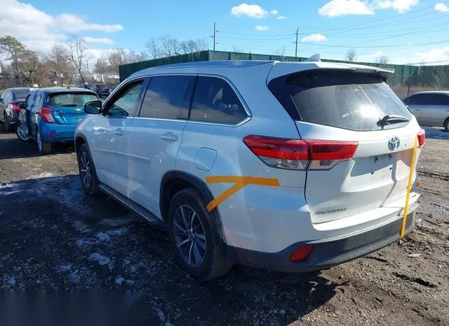 5TDJZRFH4HS381923 2017 2017 Toyota Highlander- Xle 3