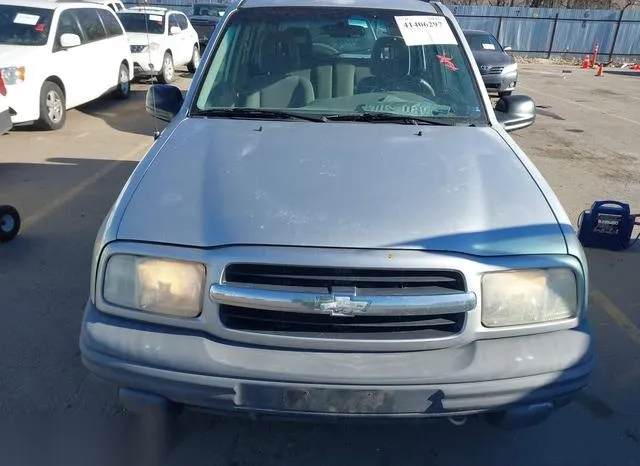 2CNBJ13C426923816 2002 2002 Chevrolet Tracker- Hard Top Base 6