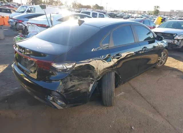 3KPF24AD5PE552642 2023 2023 KIA Forte- Lxs 4