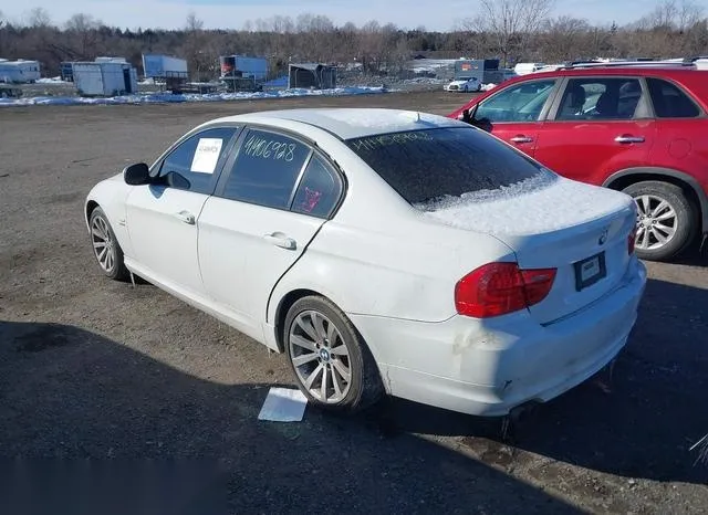 WBAPK5C53BA995414 2011 2011 BMW 3 Series- 328I Xdrive 3