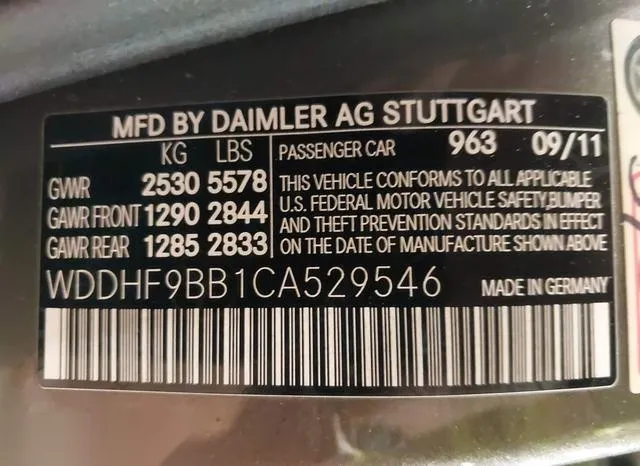 WDDHF9BB1CA529546 2012 2012 Mercedes-Benz E 550- 4Matic 9