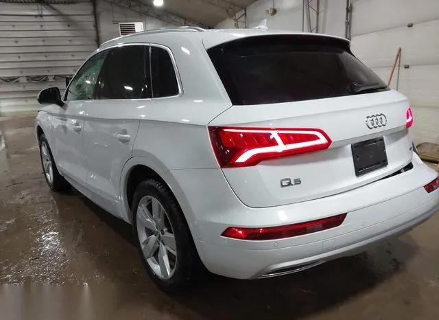 WA1BNAFYXK2060057 2019 2019 Audi Q5- 45 Premium 3