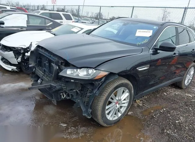 SADCK2FX1KA352139 2019 2019 Jaguar F-Pace- 25T Prestige 2