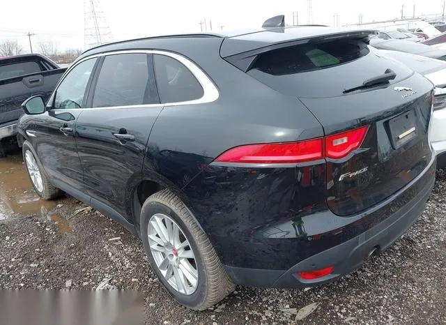 SADCK2FX1KA352139 2019 2019 Jaguar F-Pace- 25T Prestige 3