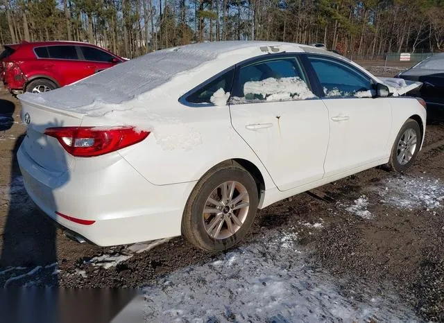 5NPE24AF2GH395242 2016 2016 Hyundai Sonata- SE 4