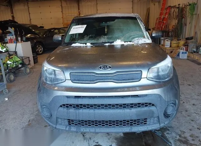 KNDJN2A28J7570256 2018 2018 KIA Soul 6