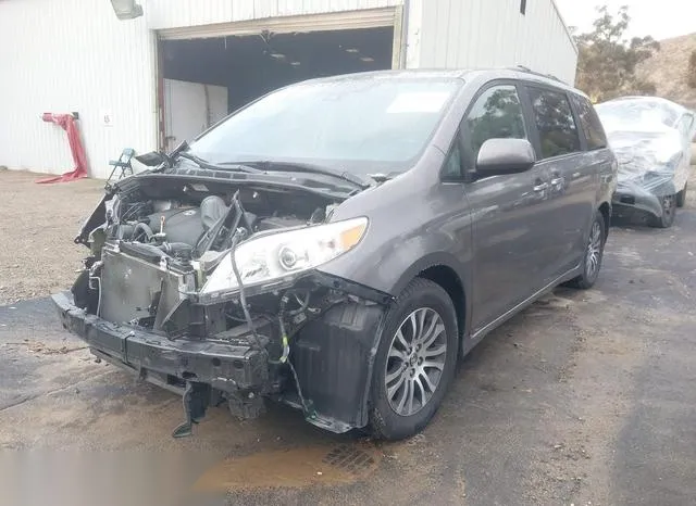 5TDYZ3DC4LS037178 2020 2020 Toyota Sienna- Xle 2