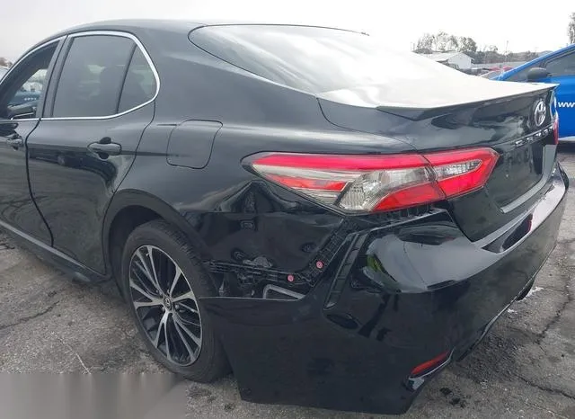 JTNB11HK7J3005919 2018 2018 Toyota Camry- SE 6