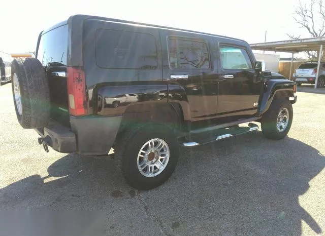 5GTDN136568286908 2006 2006 Hummer H3- SUV 4