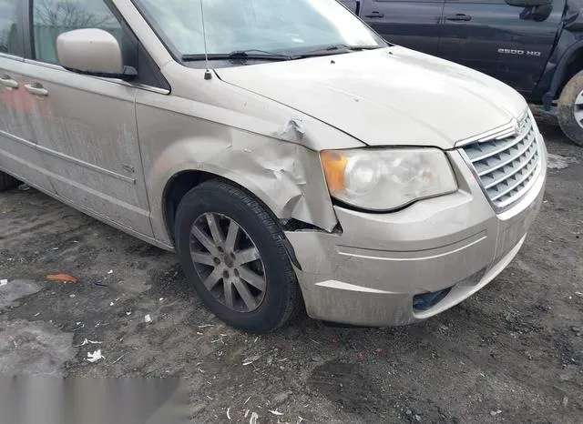 2A8HR54199R675639 2009 2009 Chrysler Town and Country- Touring 6