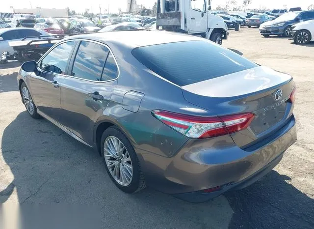 4T1B11HK8JU013277 2018 2018 Toyota Camry- Xle 3