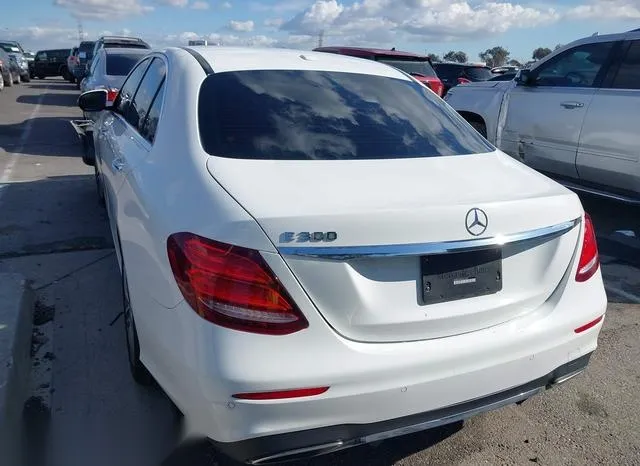 WDDZF4JBXHA072039 2017 2017 Mercedes-Benz E 300 3