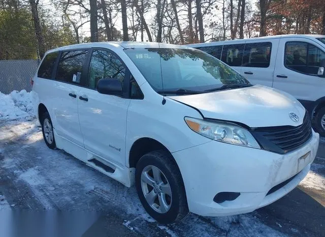 5TDZK3DC4ES441934 2014 2014 Toyota Sienna 1