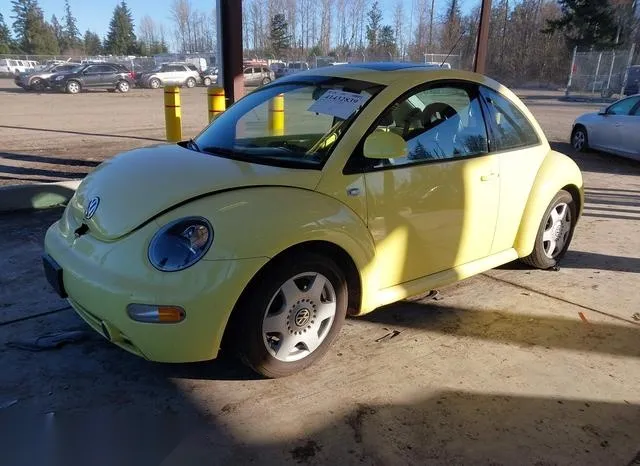 3VWCA21C7YM466576 2000 2000 Volkswagen New Beetle- Gls 2