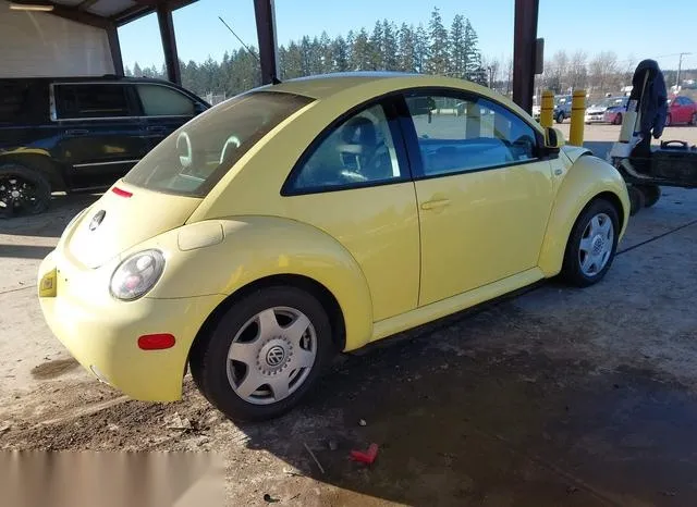 3VWCA21C7YM466576 2000 2000 Volkswagen New Beetle- Gls 4