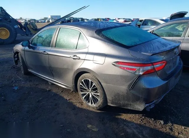 4T1B11HK1JU106092 2018 2018 Toyota Camry- SE 3