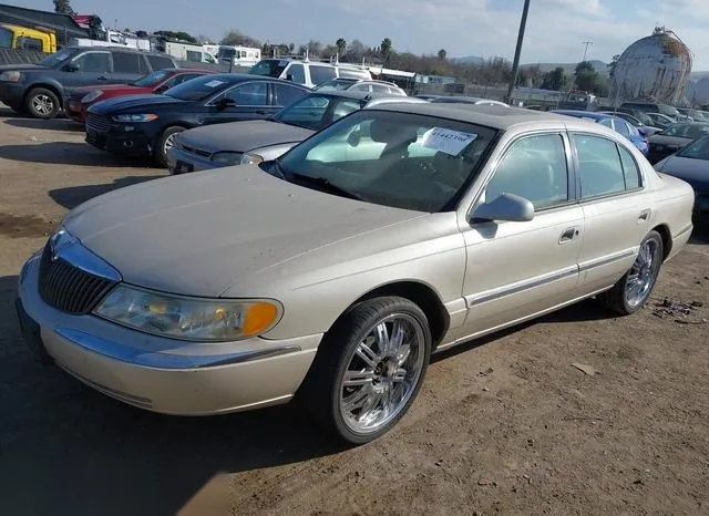 1LNHM97V22Y672557 2002 2002 Lincoln Continental 2