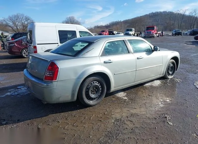 2C3JA63HX5H110454 2005 2005 Chrysler 300C 4