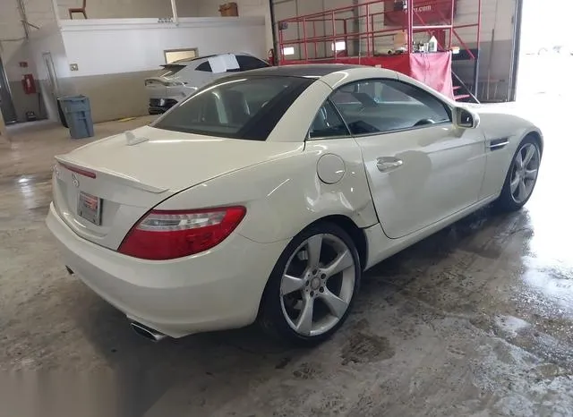 WDDPK5HA7CF033281 2012 2012 Mercedes-Benz SLK 350 4