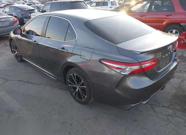 4T1B11HK4JU539762 2018 2018 Toyota Camry- SE 3