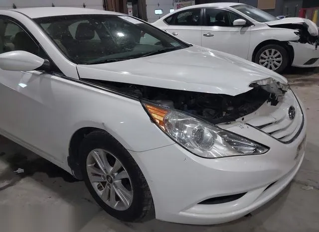 5NPEB4AC4CH435062 2012 2012 Hyundai Sonata- Gls 6