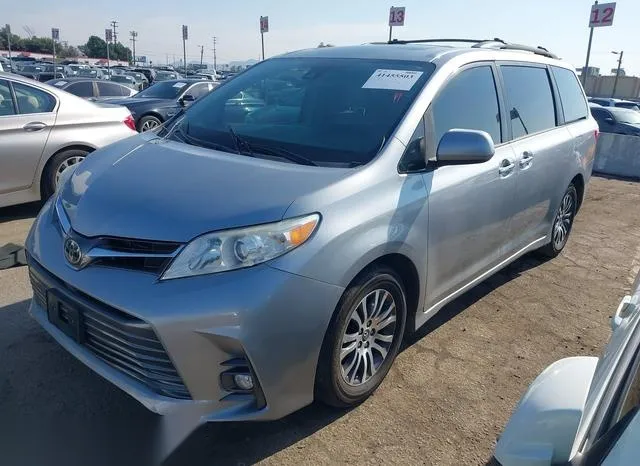 5TDYZ3DCXJS920618 2018 2018 Toyota Sienna- Xle Premium 8 Pa 2