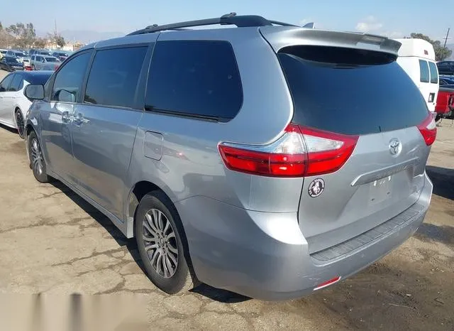 5TDYZ3DCXJS920618 2018 2018 Toyota Sienna- Xle Premium 8 Pa 3