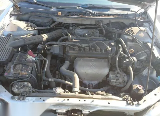 1HGCG32632A007695 2002 2002 Honda Accord- 2-3 LX 10