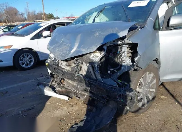 5TDJZ3DC4KS221245 2019 2019 Toyota Sienna- Le 7 Passenger 6