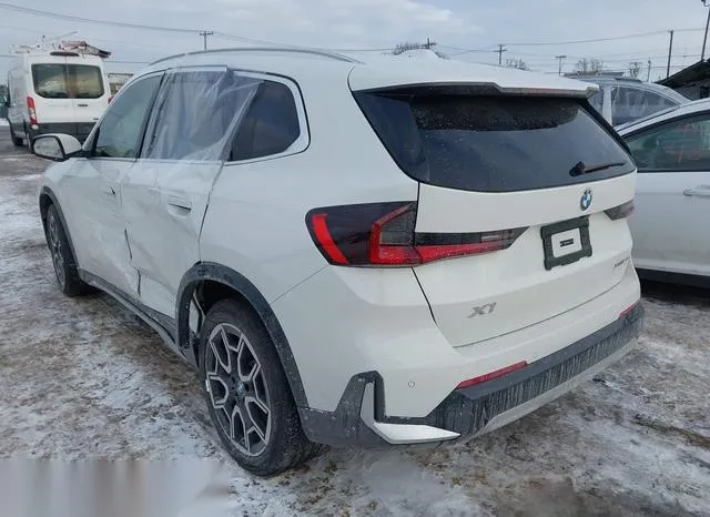 WBX73EF09S5121466 2025 2025 BMW X1- Xdrive28I 3