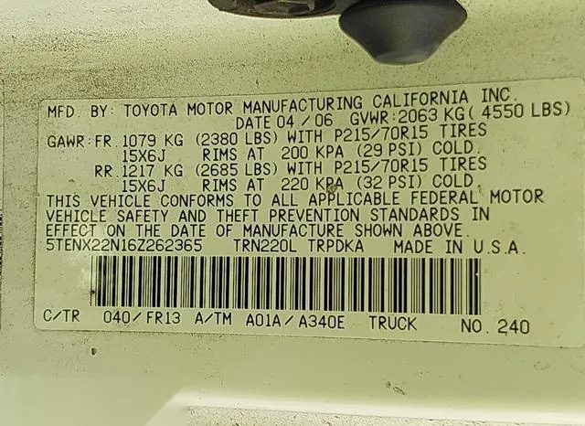 5TENX22N16Z262365 2006 2006 Toyota Tacoma 9