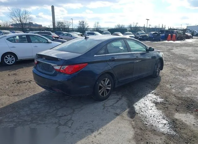 5NPEB4ACXBH113864 2011 2011 Hyundai Sonata- Gls 4