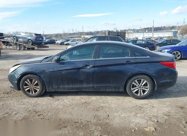 5NPEB4ACXBH113864 2011 2011 Hyundai Sonata- Gls 6