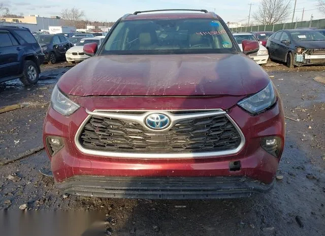 5TDGBRCH7MS064408 2021 2021 Toyota Highlander- Hybrid Xle 6