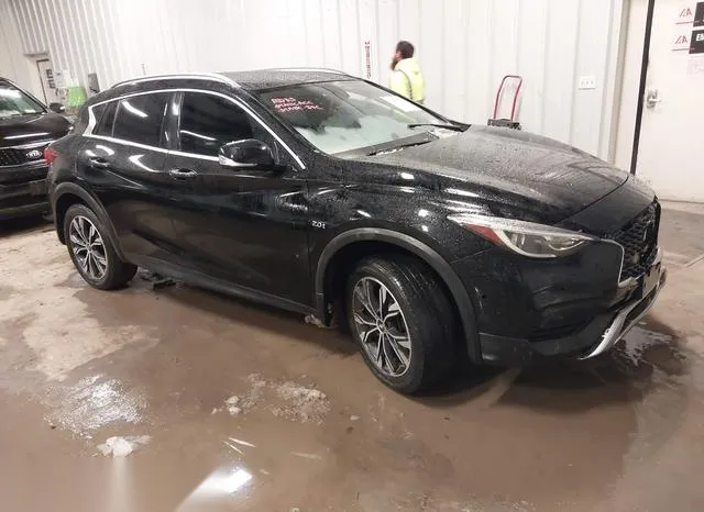 SJKCH5CR4KA010490 2019 2019 Infiniti QX30- Luxe 1