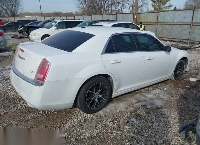 2C3CCAAG5CH104784 2012 2012 Chrysler 300 4