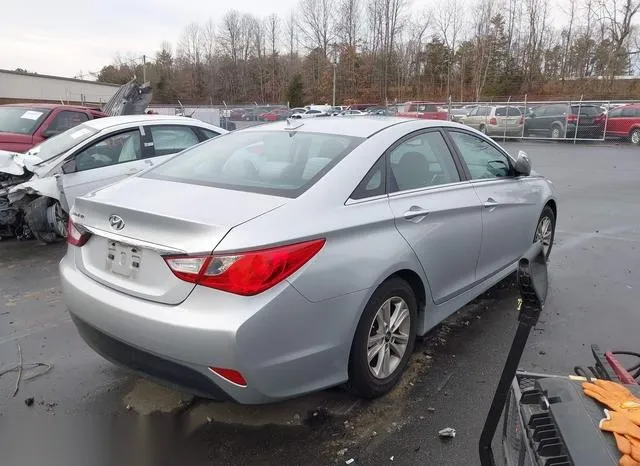 5NPEB4AC0EH940728 2014 2014 Hyundai Sonata- Gls 4