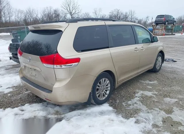 5TDYK3DCXBS108628 2011 2011 Toyota Sienna- Xle V6 4