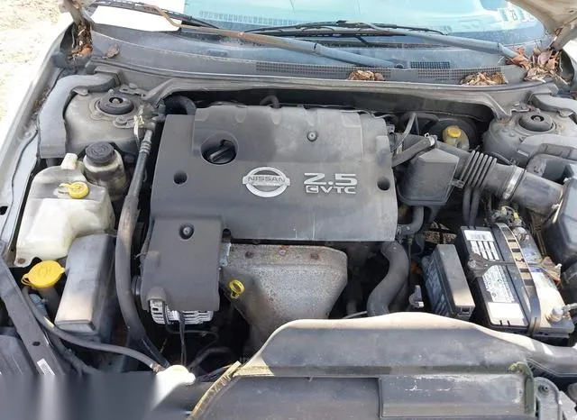 1N4AL11D12C708865 2002 2002 Nissan Altima- 2-5 S 10