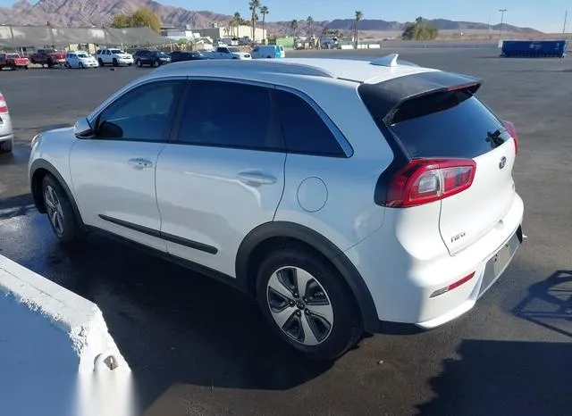 KNDCB3LC6H5044078 2017 2017 KIA Niro- LX 3