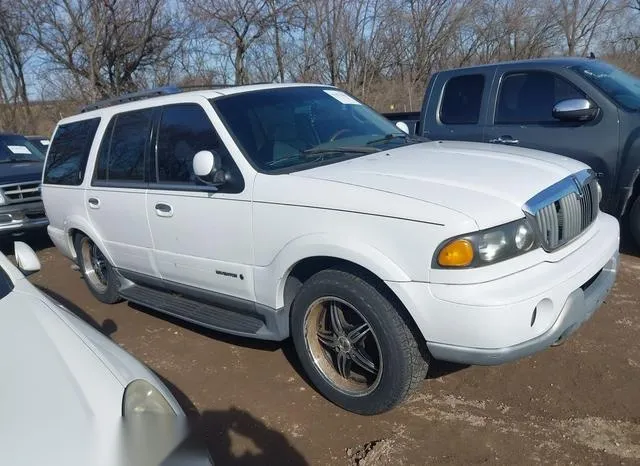 5LMFU28R51LJ32175 2001 2001 Lincoln Navigator 1