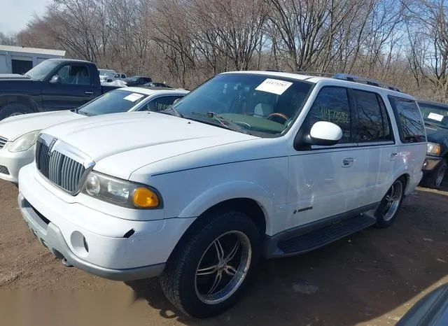 5LMFU28R51LJ32175 2001 2001 Lincoln Navigator 2