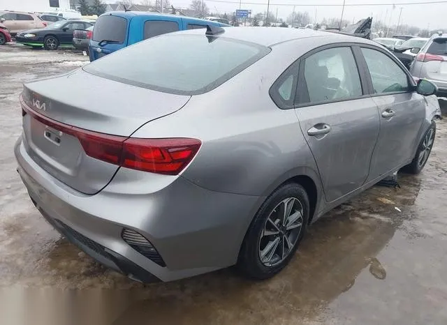 3KPF24AD3PE569455 2023 2023 KIA Forte- Lxs 4