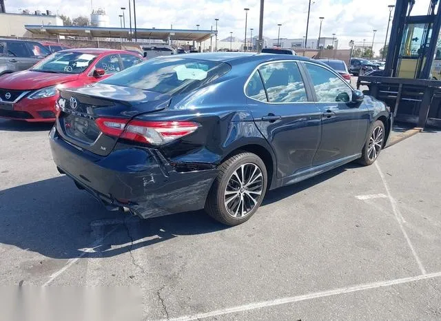 4T1B11HK3JU573322 2018 2018 Toyota Camry- SE 4