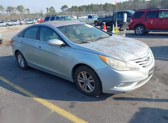 5NPEB4AC2DH597841 2013 2013 Hyundai Sonata- Gls 1