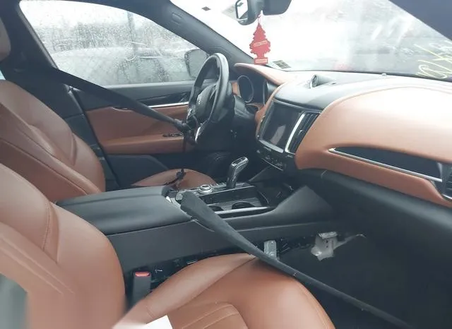 ZN661XUA5KX314593 2019 2019 Maserati Levante 5