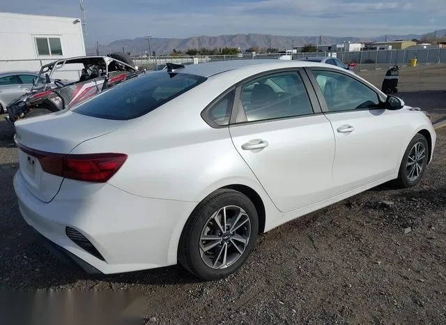 3KPF24AD3NE503999 2022 2022 KIA Forte- Lxs 4